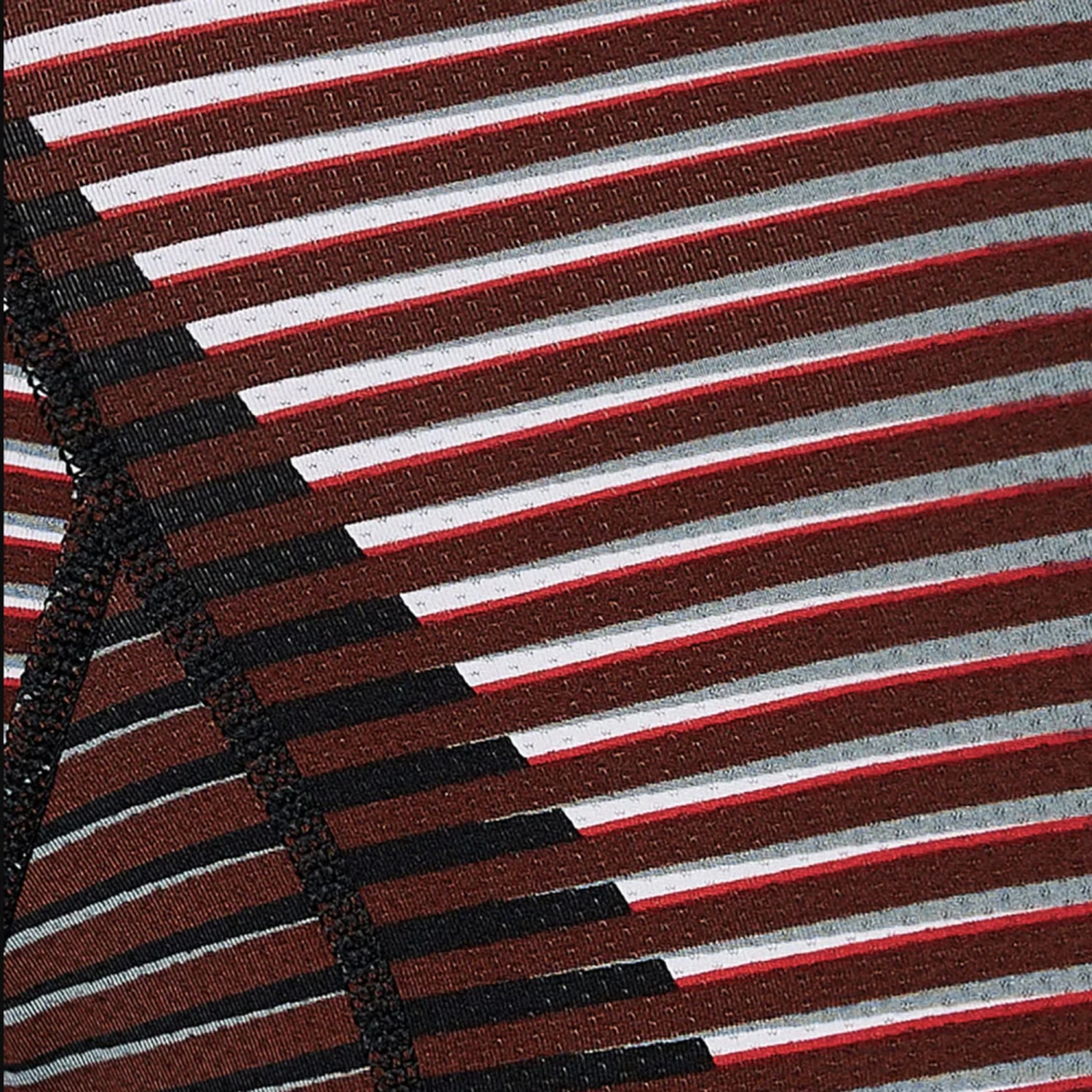 SAXX - Kinetic Light Compression Mesh - Optic Mountain/Dark Brick 8 SAXX - Kinetic Light Compression Mesh - Optic Mountain/Dark Brick - Image 6